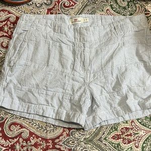 Vineyard Vines shorts